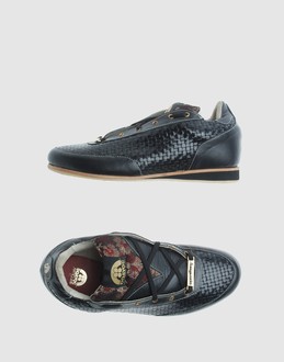 SUPREME BEING CALZATURE Sneakers su YOOX.COM