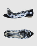IRREGULAR CHOICE - Closed-toe slip-ons 