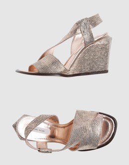 MARC JACOBS CALZATURE Zeppe su YOOX.COM