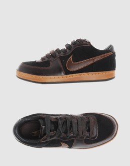 NIKE - CHAUSSURES - Sneakers - sur YOOX.COM