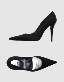 STUART WEITZMAN CALZATURE Decolletes su YOOX.COM