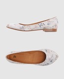 TP CALZATURE Ballerine su YOOXCOM