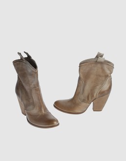 MAILE PATIE PARIS CALZATURE Stivaletti su YOOX.COM