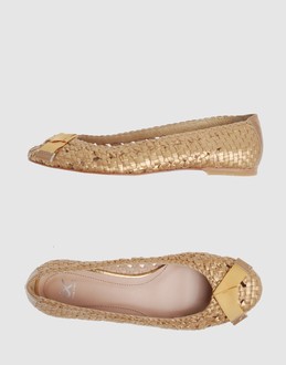 IX SHOES - Women - FOOTWEAR - Ballet flats on YOOX.COM