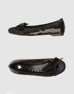 LOVE - FOOTWEAR - Ballet flats - on YOOX.COM