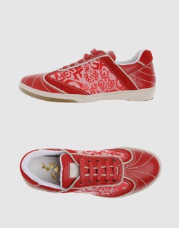 GF FERRE CALZATURE Sneakers su YOOX.COM