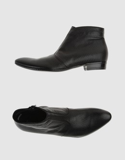GIANNI BARBATO CALZATURE Stivaletti su YOOX.COM