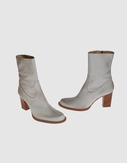 MARIACRISTINA CALZATURE Stivaletti su YOOX.COM