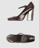GIVENCHY - Closed-toe slip-ons 