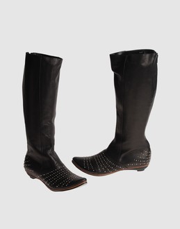 ISSEY MIYAKE FETE CALZATURE Stivali su YOOX.COM