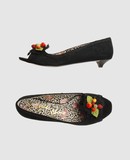 IRREGULAR CHOICE - Closed-toe slip-ons 