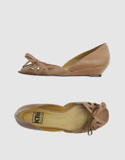 KEY T� CALZATURE Zeppe su YOOX.COM
