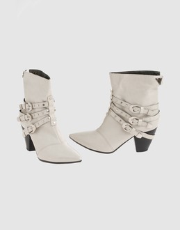 VIC MATIE' - Women - FOOTWEAR - Ankle boots on YOOX.COM