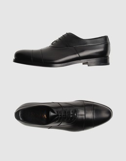 Prada chaussures chaussures à lacet