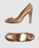 D&G - Closed-toe slip-ons 