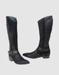 MOMA - Boots