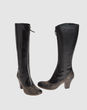 MOMA - Boots