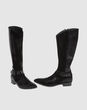MOMA - Boots