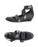 MOMA - Wedges