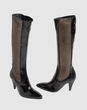 MOMA - Boots