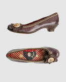 BUYGO CALZATURE Decolletes su YOOXCOM