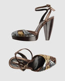 FENDI �t�F���f�B ���f�B�[�X �q�[���t���T���_��