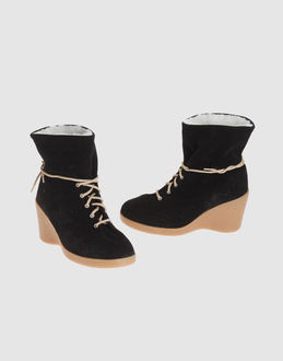 MM6 by MAISON MARTIN MARGIELA - FOOTWEAR - Ankle boots - on YOOX.COM