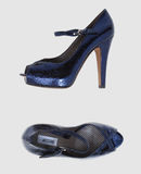 MOSCHINO CALZATURE Decolletes su YOOXCOM