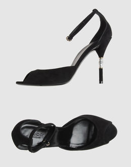 Gucci chaussures sandales à talons