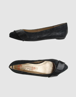 Poetic Licence   Ballerines