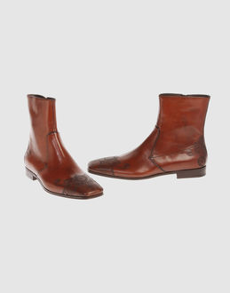 Prada chaussures bottines