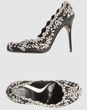 ALEXANDER MCQUEEN - Closed-toe slip-ons 