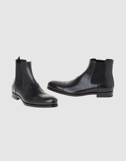Prada chaussures bottines