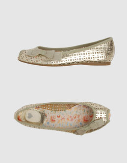 LOVE - FOOTWEAR - Ballet flats - on YOOX.COM