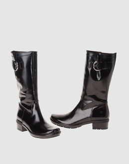 Nana'   Bottes