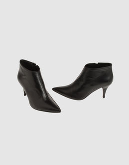 GESTE PROPOSITION - FOOTWEAR - Ankle boots - on YOOX.COM
