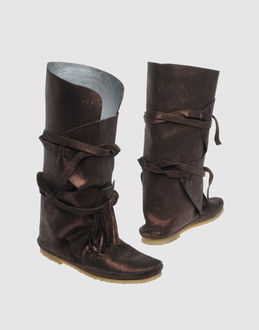 LES GITANES - CHAUSSURES - Bottes sur YOOX.COM