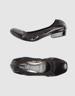 VIC - CHAUSSURES - Ballerines sur YOOX.COM