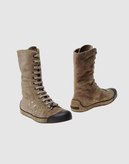 GIORGIO ARMANI Women FOOTWEAR Boots on YOOXCOM