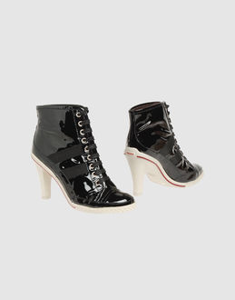 FRIDA - CHAUSSURES - Bottines sur YOOX.COM