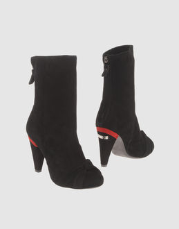 C'N'C' COSTUME NATIONAL - Women - FOOTWEAR - Ankle boots on YOOX.COM