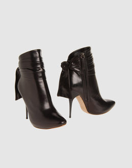 ALEXANDER MCQUEEN - Women - FOOTWEAR - Ankle boots on YOOX.COM