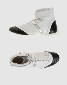 PIRELLI - CHAUSSURES - Baskets montantes sur YOOX.COM