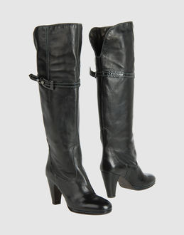 O'DAN LI  High-heeled boots from yoox.com