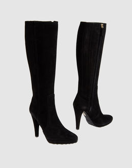 Picture's VALENTINO GARAVANI - FOOTWEAR - High-heeled boots - on YOOX.COM