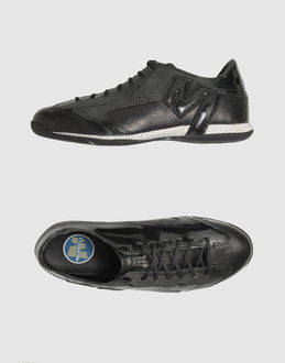 MERRELL - SCHUHE - Sneakers - bei YOOX.COM