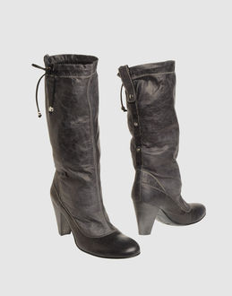 VIC MATIE' - SCHUHE - Stiefel mit Absatz - bei YOOX.COM