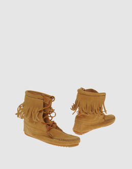 MINNETONKA MOCCASIN Ankle boots - Item 44208911