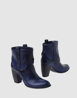 STRATEGIA - SCHUHE - Stiefeletten - bei YOOX.COM