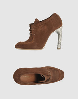 Dries Van Noten Footwear Laced Shoe